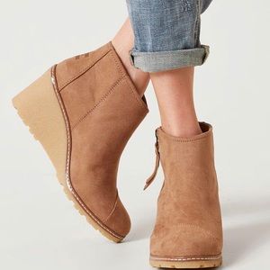 Toms Avery Bootie